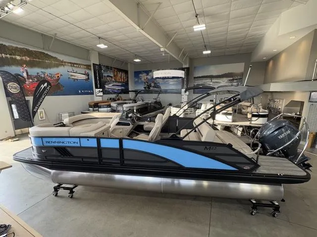 Slide: The Image of Bennington 22MSB SPS Tri-Toon Pontoon 2025 - 44