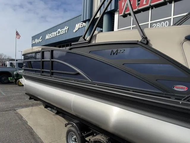 Slide: The Image of Bennington 22MFB Tri-Toon Pontoon 2025 - 16