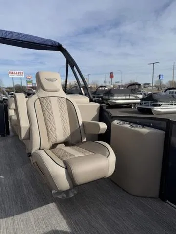 Slide: The Image of Bennington 22MFB Tri-Toon Pontoon 2025 - 29