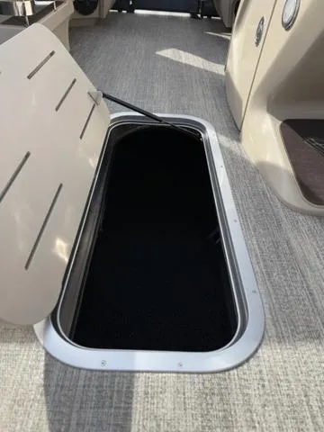 Slide: The Image of Bennington 22MFB Tri-Toon Pontoon 2025 - 46