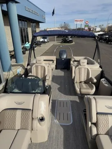 Slide: The Image of Bennington 22MFB Tri-Toon Pontoon 2025 - 47