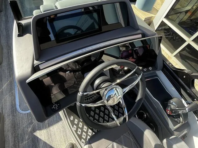 Slide: The Image of Bennington 23RSB Tri-Toon Pontoon 2025 - 19