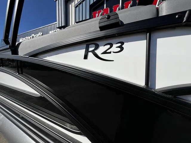 Slide: The Image of Bennington 23RSB Tri-Toon Pontoon 2025 - 3