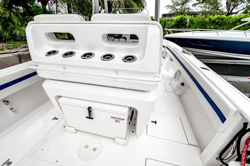 Slide: The Image of Intrepid 327 Center Console 2018 - 51