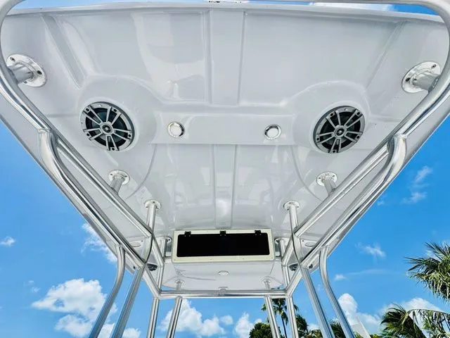 Slide: The Image of Carolina 21 Ultra Elite 2025 - 12