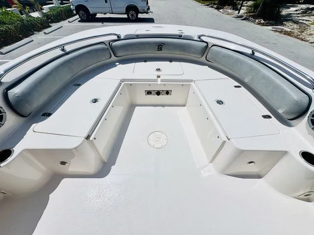 Slide: The Image of Carolina 21 Ultra Elite 2025 - 16