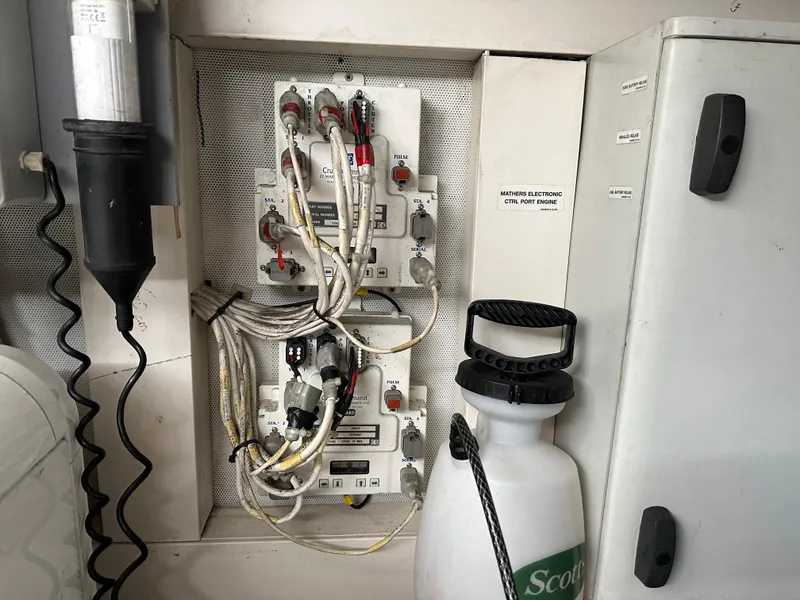 Slide: The Image of Electrical panel and equipment in a 2008 Azimut 62 Evolution yacht. - 41