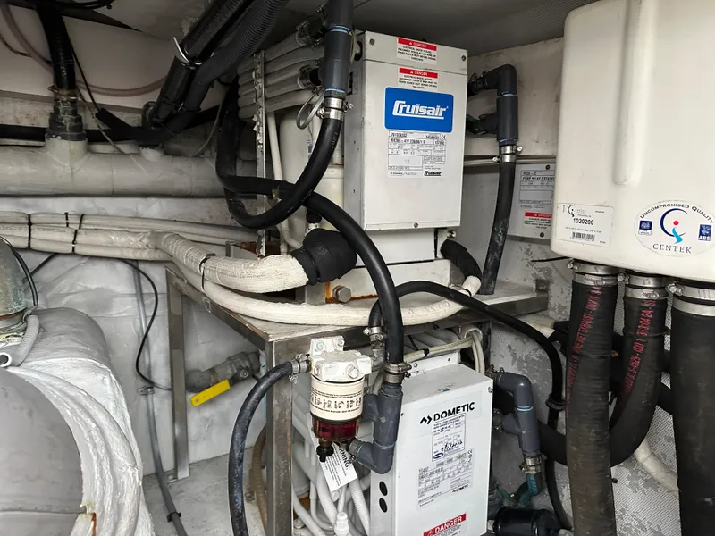 Slide: The Image of Engine room of 2008 Azimut 62 Evolution yacht with Cruisair and Dometic systems. - 42