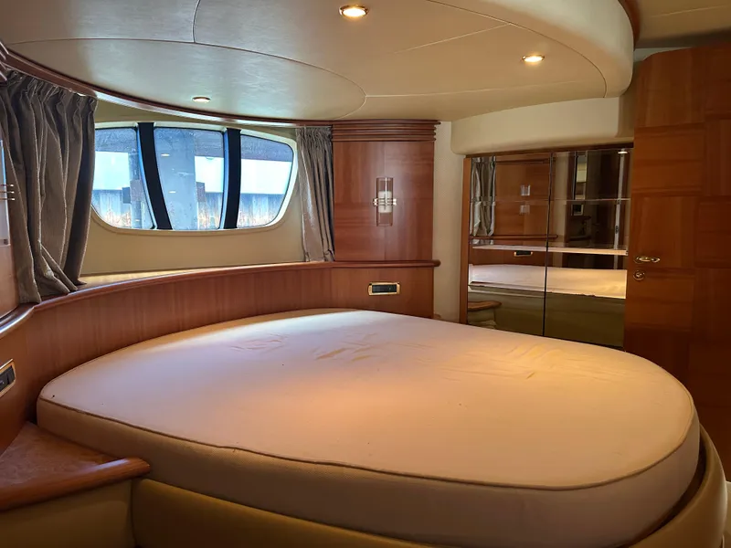 Slide: The Image of Azimut 62E 2008 - 53