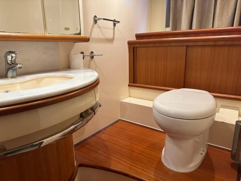 Slide: The Image of Azimut 62E 2008 - 54