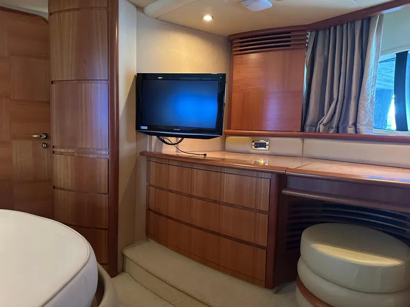 Slide: The Image of Azimut 62E 2008 - 58