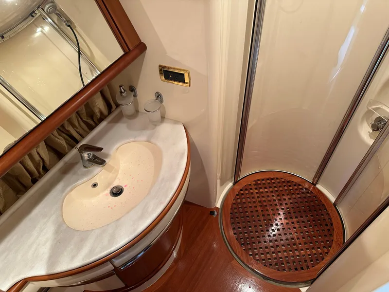 Slide: The Image of Azimut 62E 2008 - 69