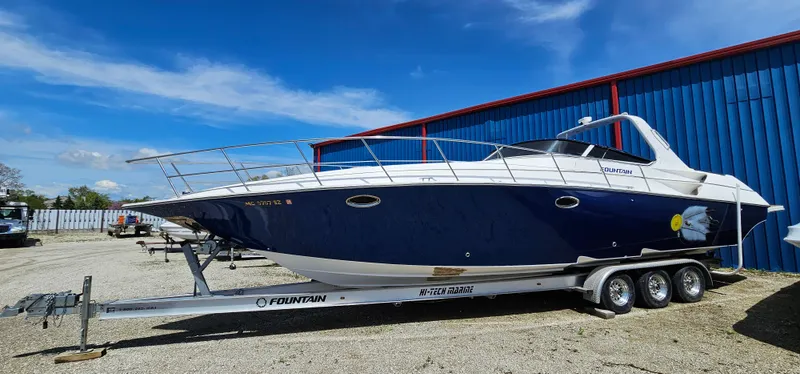 Slide: The Image of Fountain 38 Express Cruiser 2002 - 53