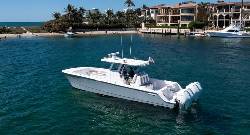 Slide: The Image of Invincible 35 Emanon - Exterior Profile - 4