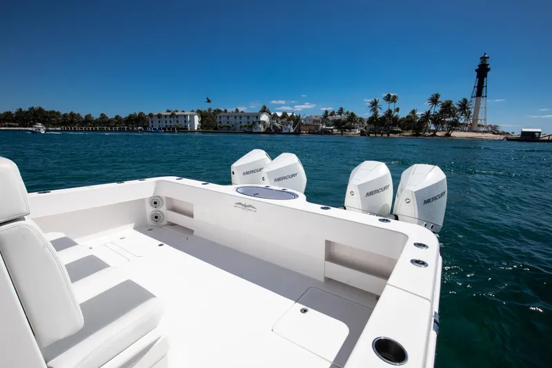 Slide: The Image of Invincible 35 Emanon - Exterior Cockpit - 5