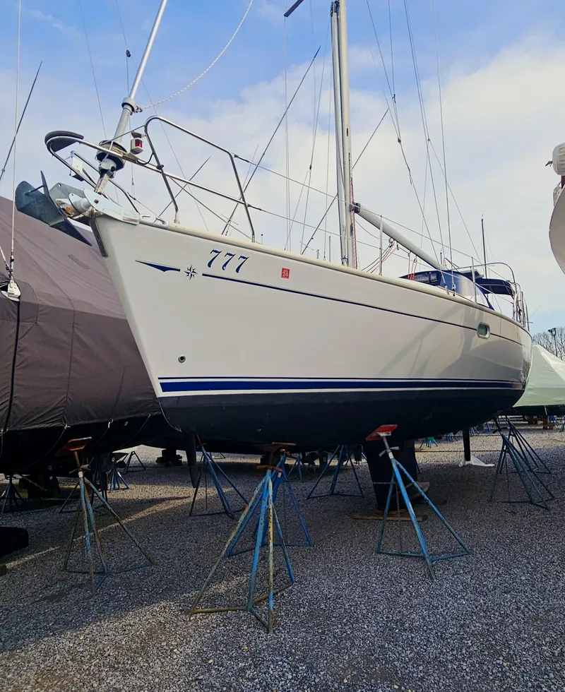 Slide: The Image of Jeanneau 37 Sun Odessey 2004 - 0