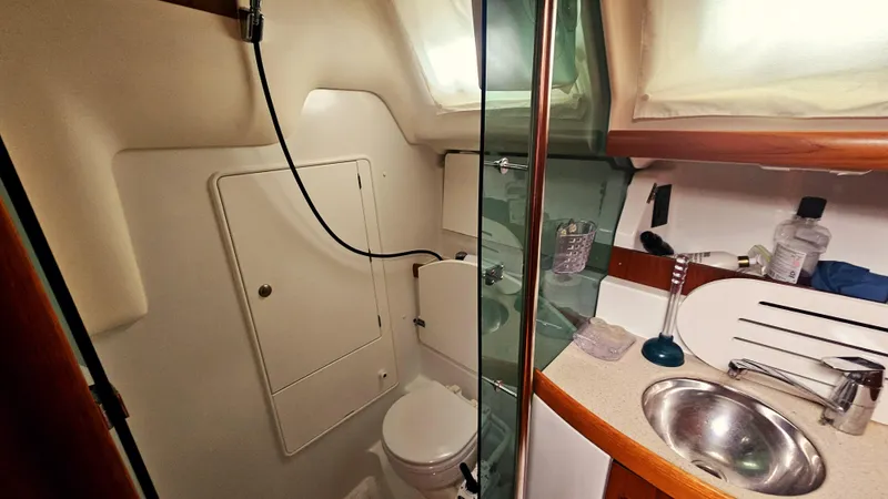 Slide: The Image of Jeanneau 37 Sun Odessey 2004 - 20