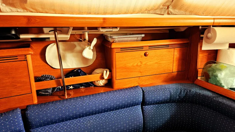 Slide: The Image of Jeanneau 37 Sun Odessey 2004 - 28