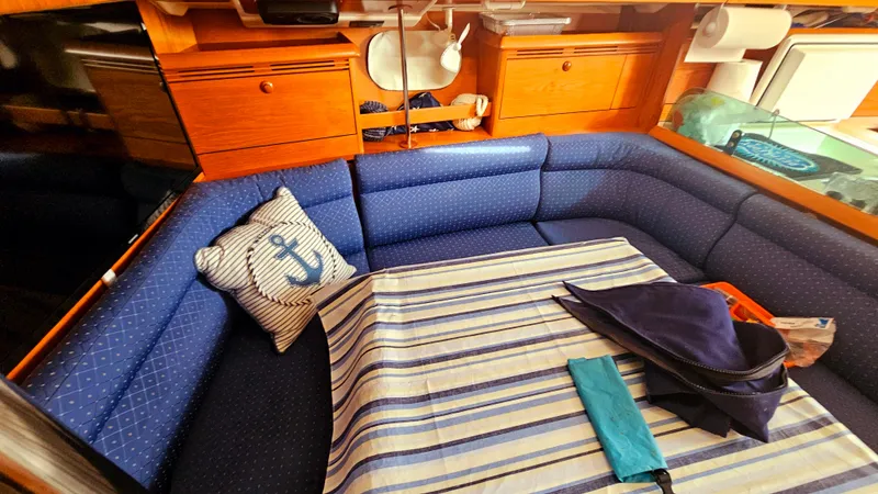 Slide: The Image of Jeanneau 37 Sun Odessey 2004 - 32