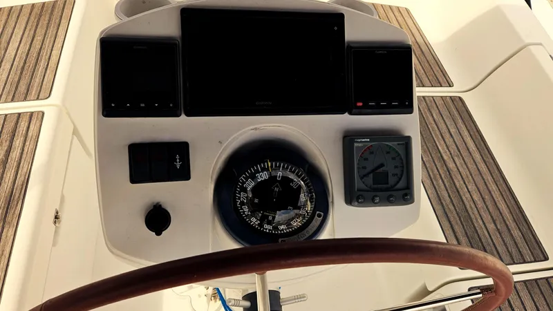 Slide: The Image of Jeanneau 37 Sun Odessey 2004 - 5