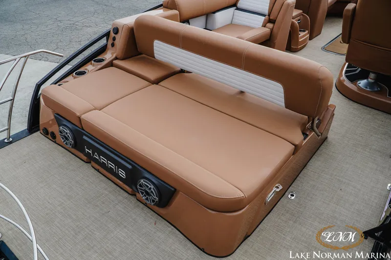 Slide: The Image of 2023 Harris FloteBote 230 Solstice pontoon boat with tan seating at Lake Norman Marina. - 7