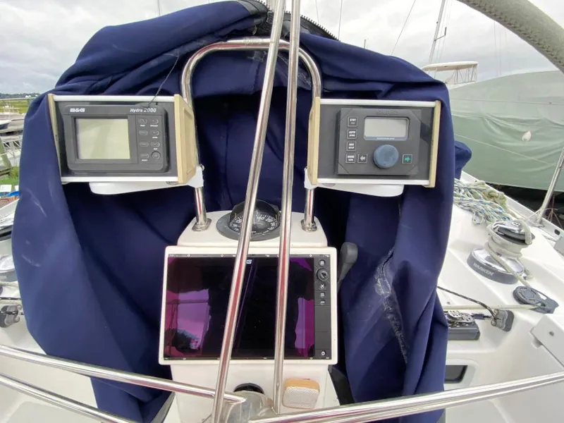 Slide: The Image of Cockpit of 2000 J Boats J/46 sailboat with navigation instruments and compass. - 22