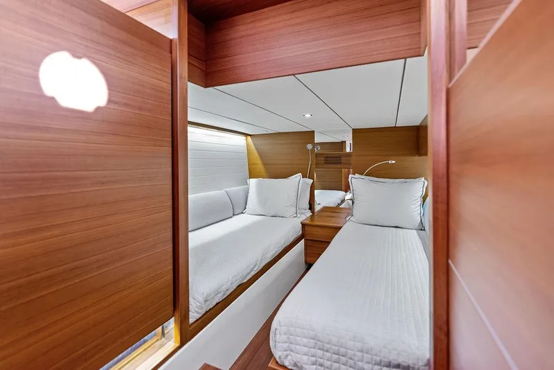 Slide: The Image of Delta 54 IPS 2018 - 60