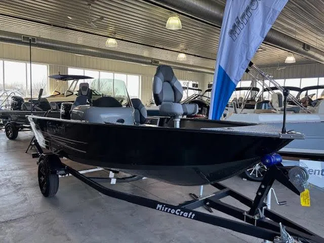 Slide: The Image of MirroCraft Outfitter 167SC 2025 - 0