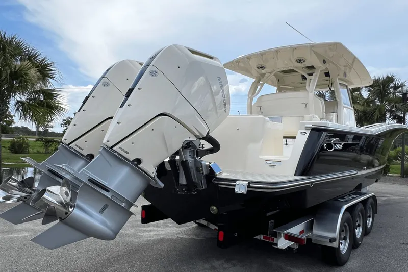 Slide: The Image of Scout 330 LXF 2026 - 2