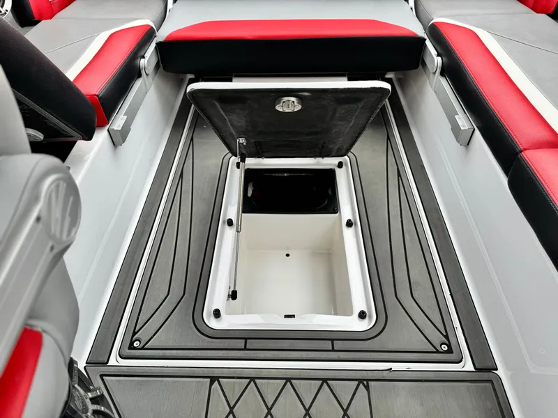 Slide: The Image of Tigé RZX3 2018 - 21