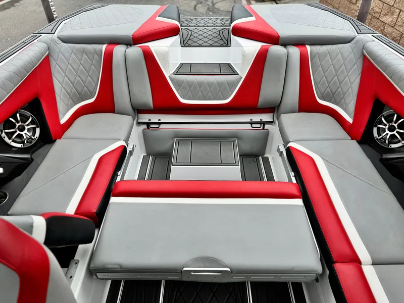 Slide: The Image of Tigé RZX3 2018 - 23