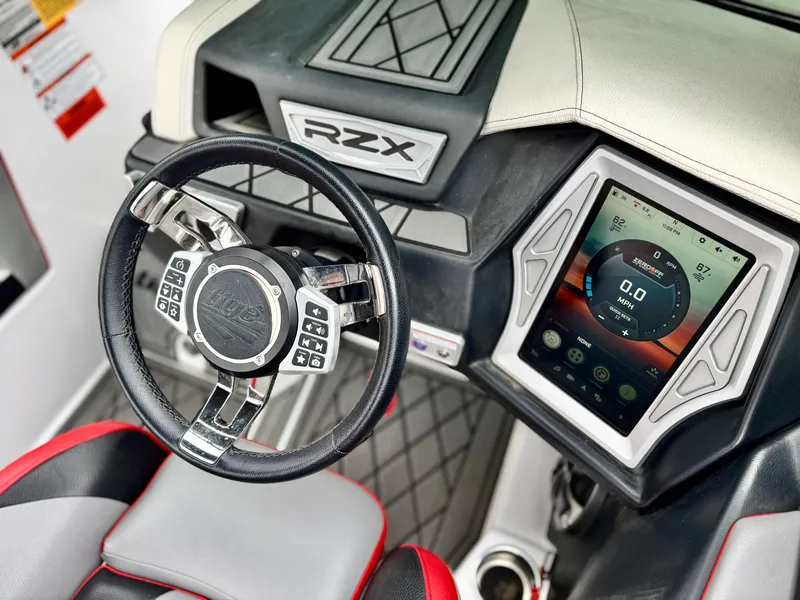 Slide: The Image of Tigé RZX3 2018 - 39