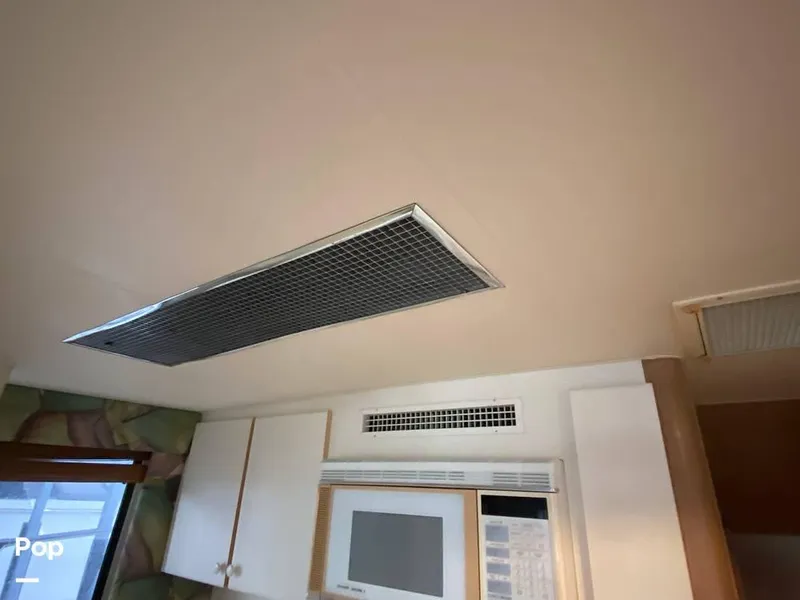 Slide: The Image of 1995 Hatteras Sportfish for sale in Seabrook, TX - 32