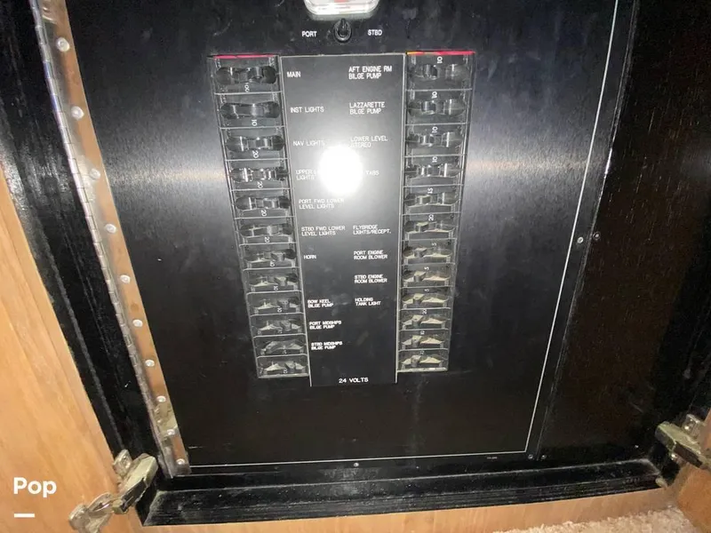 Slide: The Image of 1995 Hatteras Sportfish for sale in Seabrook, TX - 72