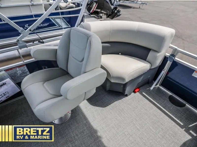 Slide: The Image of Luxurious seating on 2025 Vista Fish 18 boat at Bretz RV & Marine dealership. - 15