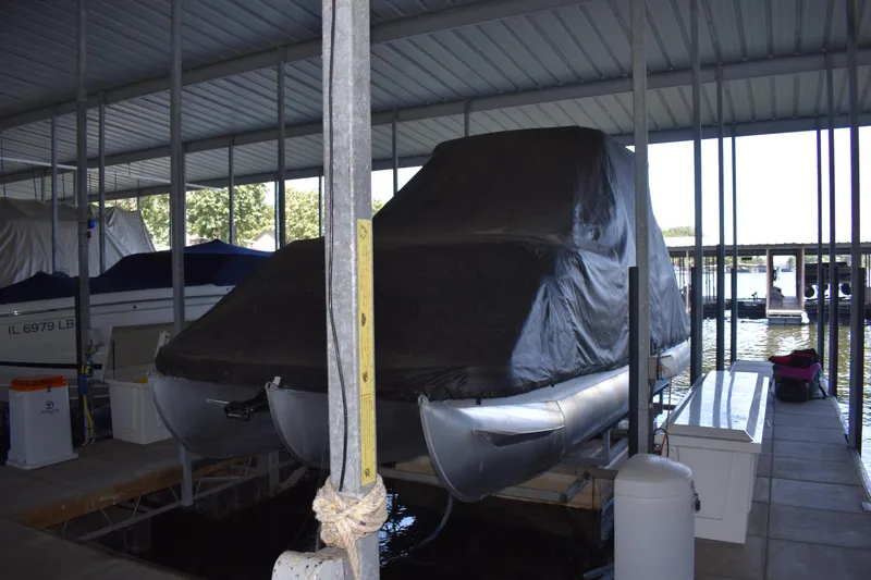 Slide: The Image of Bennington 2575 QCW I/O 2013 - 50