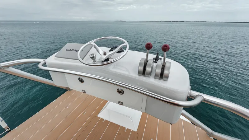 Slide: The Image of Viking 65 Convertible 2001 - 118