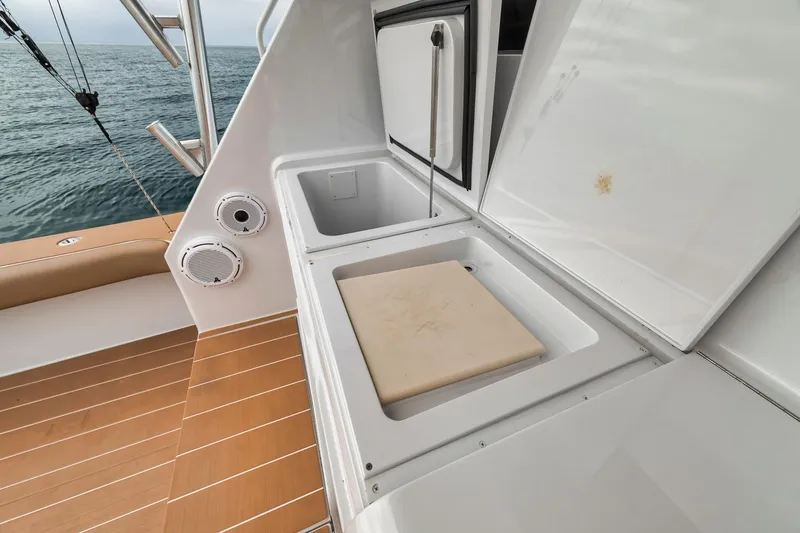 Slide: The Image of Viking 65 Convertible 2001 - 58