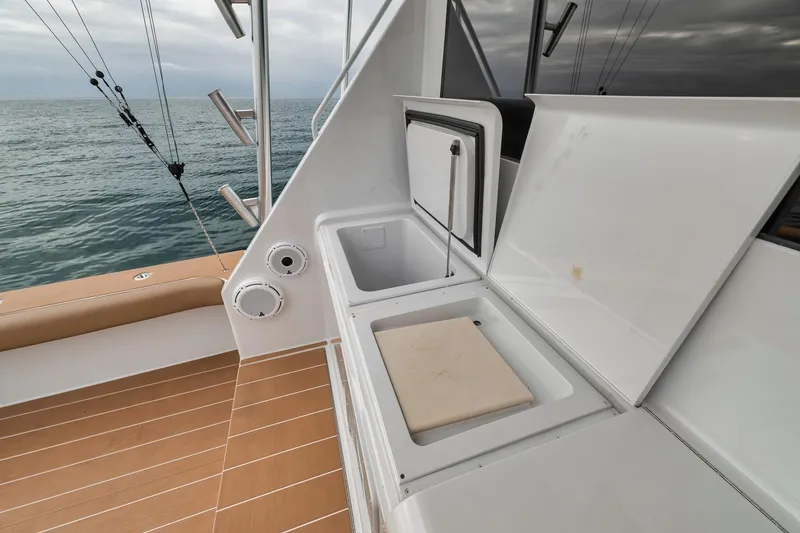 Slide: The Image of Viking 65 Convertible 2001 - 61