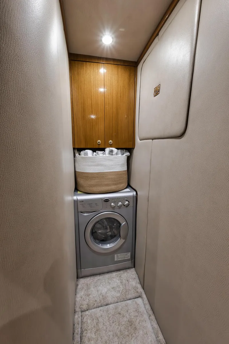 Slide: The Image of Viking 65 Convertible 2001 - 67