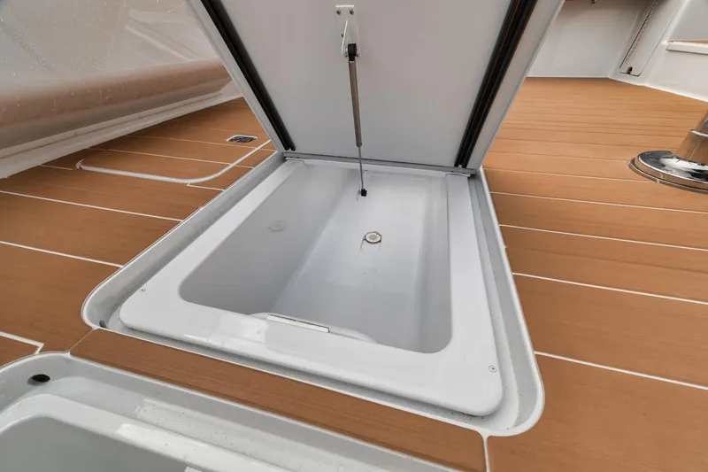 Slide: The Image of Viking 65 Convertible 2001 - 80