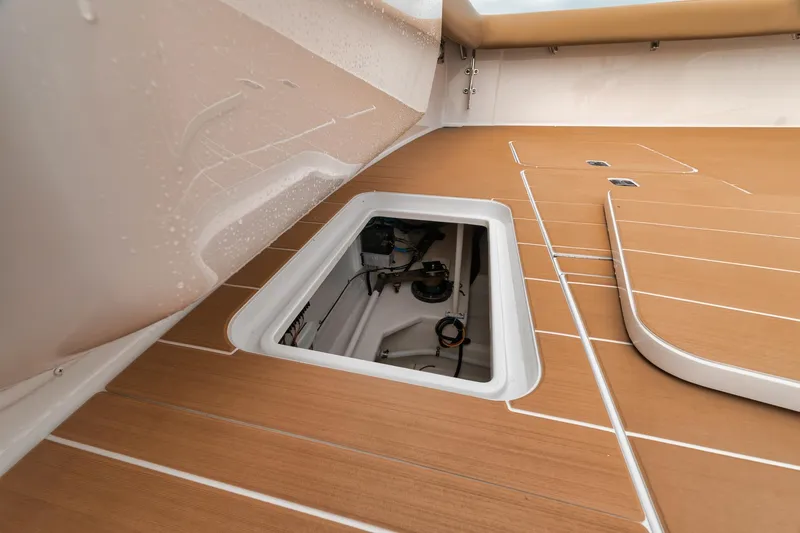 Slide: The Image of Viking 65 Convertible 2001 - 84