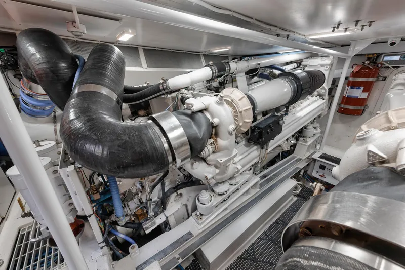 Slide: The Image of Viking 65 Convertible 2001 - 91