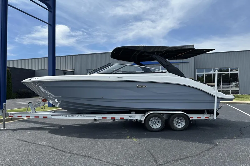 Slide: The Image of Sea Ray SLX 260 2026 - 0
