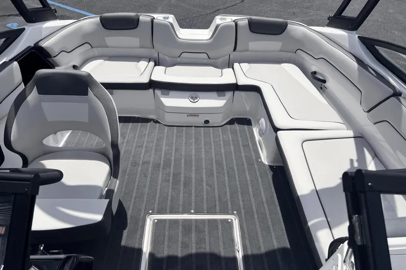 Slide: The Image of Yamaha AR190 2025 - 14