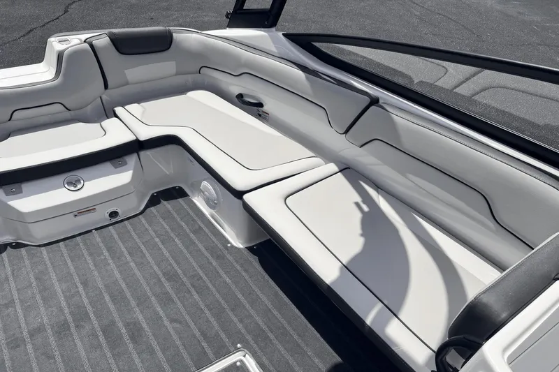 Slide: The Image of Yamaha AR190 2025 - 15