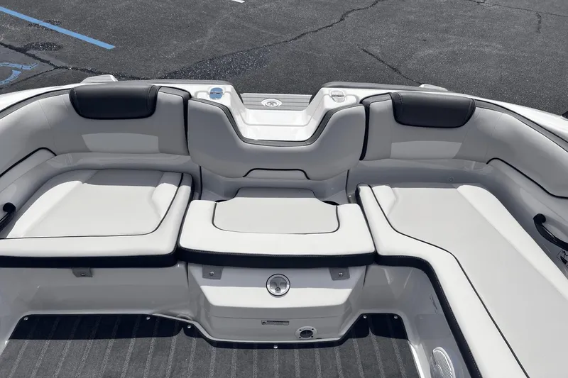 Slide: The Image of Yamaha AR190 2025 - 17