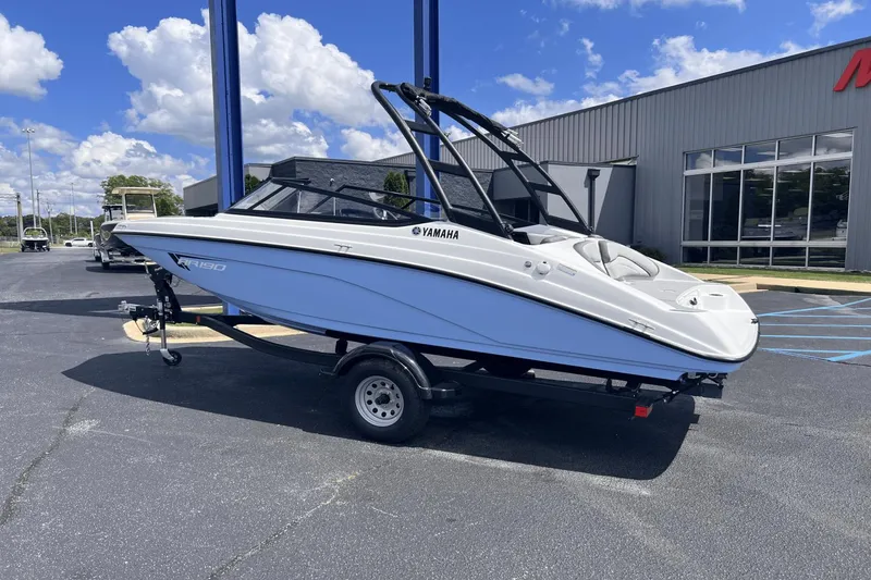 Slide: The Image of Yamaha AR190 2025 - 2