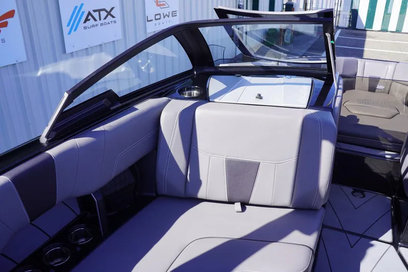 Slide: The Image of Malibu Wakesetter 23 LSV 2022 - 51