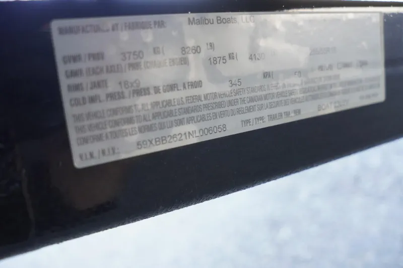 Slide: The Image of Malibu Wakesetter 23 LSV 2022 - 79